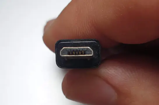 Le port Micro USB c'est quoi ? (Re)Découvrez ce port universel !