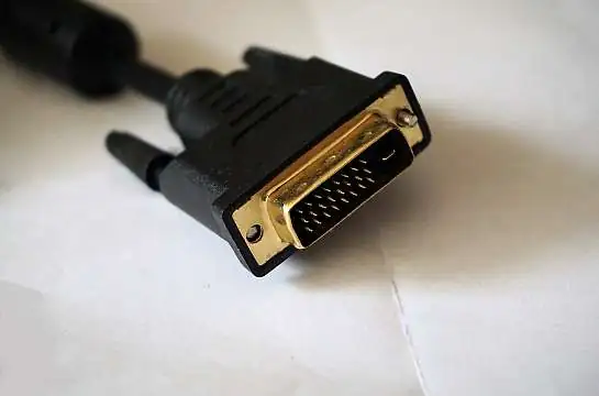 Connectique informatique (câbles réseaux, adaptateurs...)